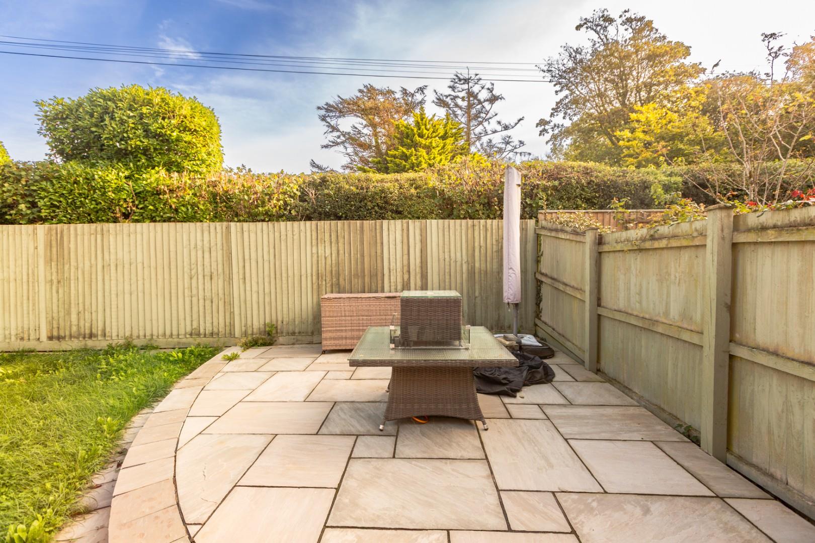White Knight Gardens, Bishopston, Swansea, SA3 3DR